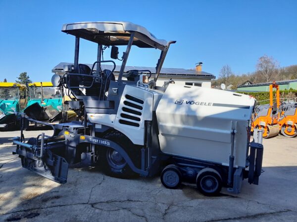 2019 VÖGELE SUPER 1303-3i * 3.500 hrs * NEW WHITE - Image 12