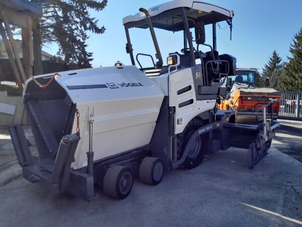 2019 VÖGELE SUPER 1303-3i * 3.500 hrs * NEW WHITE - Image 9