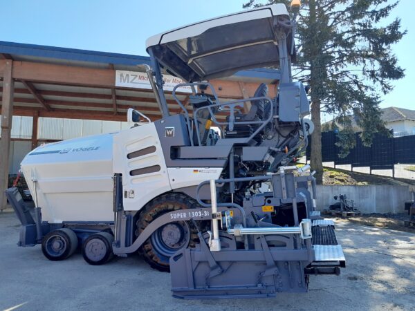 2019 VÖGELE SUPER 1303-3i * 3.500 hrs * NEW WHITE - Image 7
