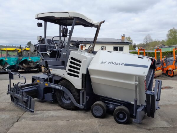2019 VÖGELE SUPER 1303-3i *  4.700 Std. – Bild 6