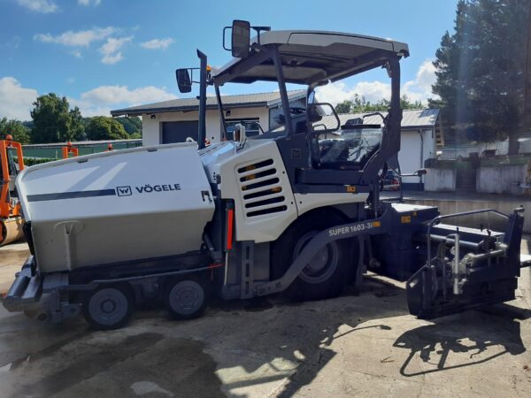 2019 VÖGELE SUPER 1603-3i * 4.900 h * Bohle neu überholt – Bild 26