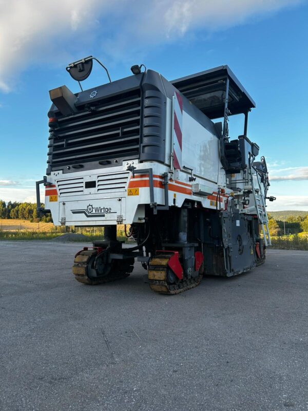 2014  WIRTGEN W 150i * only 2,600 hrs !! * 1st hand * excellent condition
