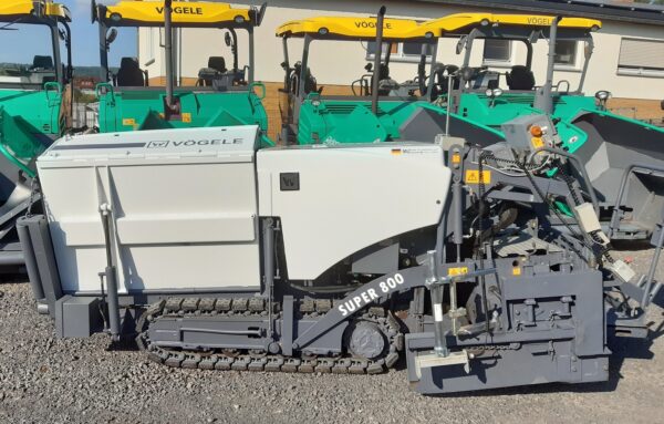 2015 VÖGELE SUPER 800 * 3.300 hrs * 3,20 m * NEW tracks * NEW painting