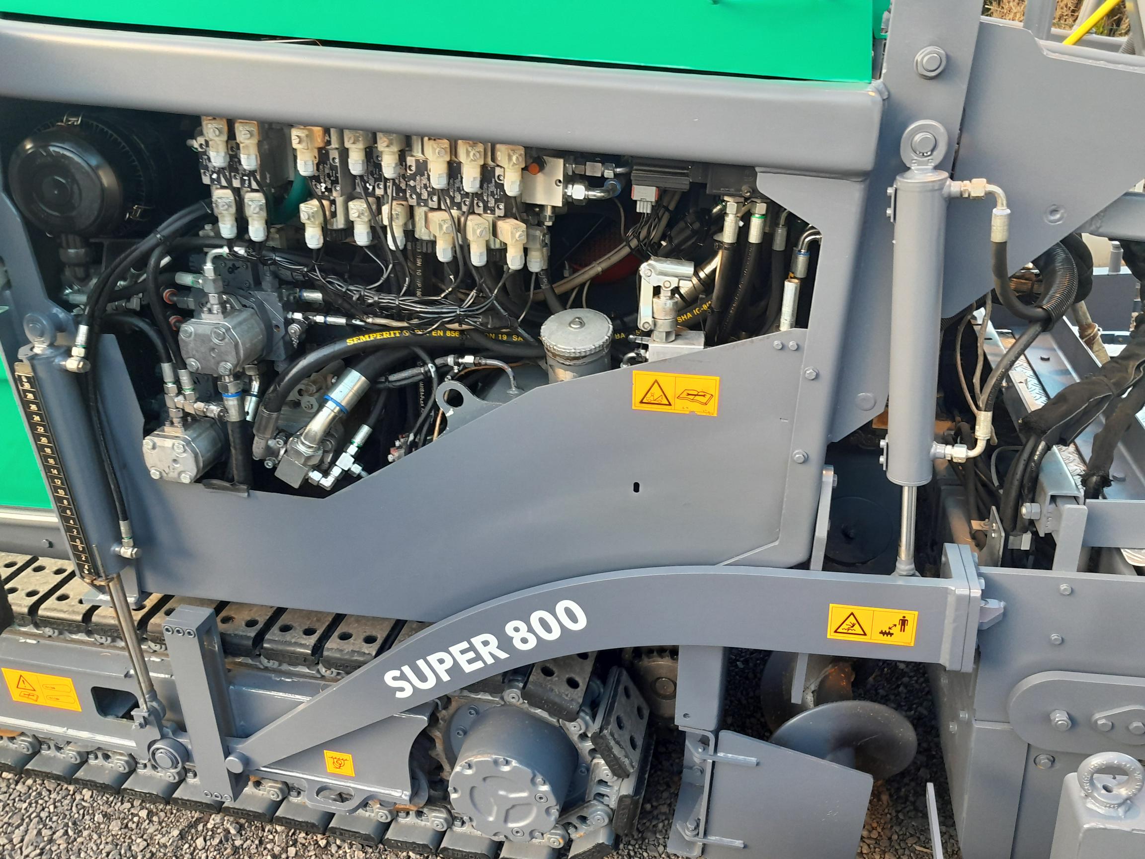 2014 VÖGELE SUPER 800 * 3.300 hrs * 3,20 m * NEW tracks * NEW painting - Image 16