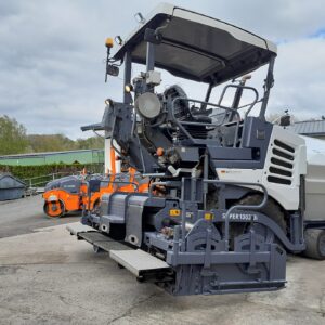 2019 VÖGELE SUPER 1303-3i * 3.500 Std. * WEISS – Bild 8