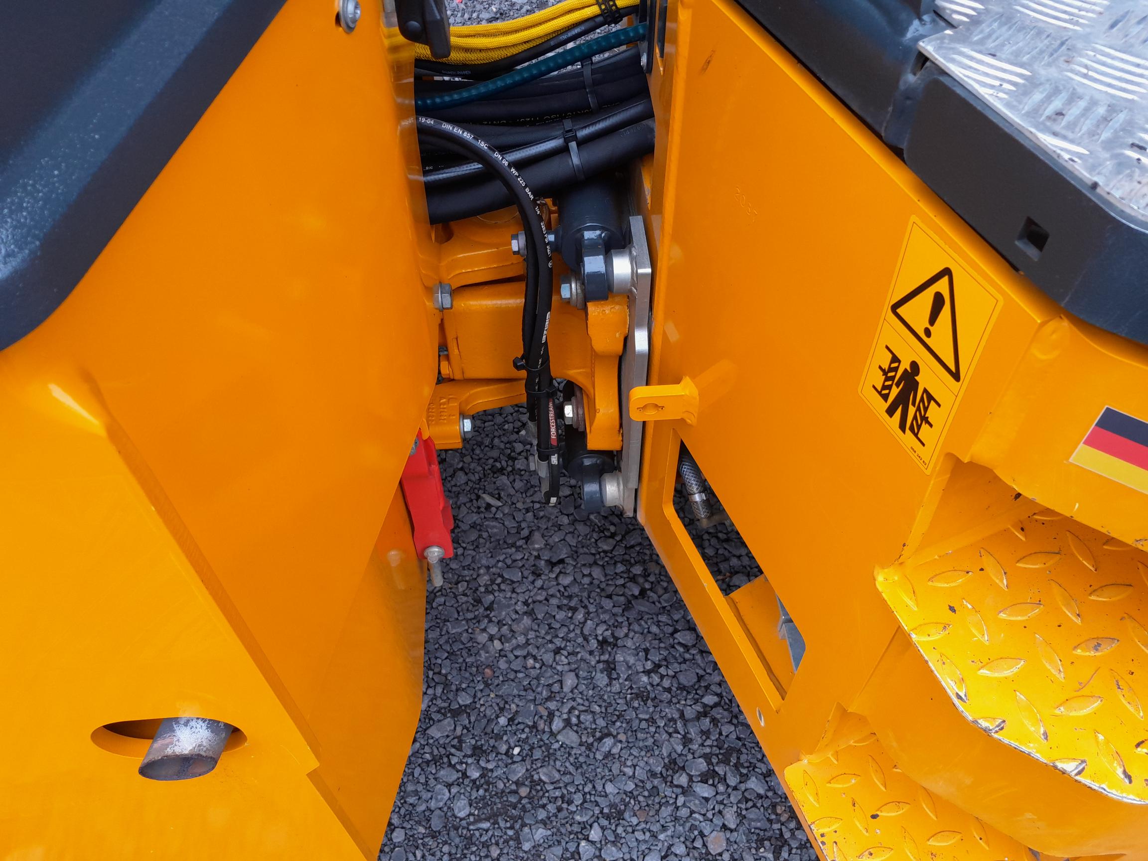 2022 BOMAG BW 138 AD-5 - only 597 hours - like new - Image 26