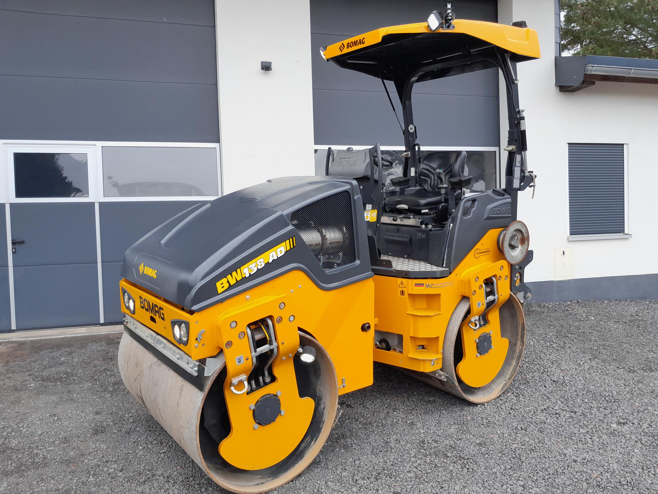 2022 BOMAG BW 138 AD-5 - only 597 hours - like new